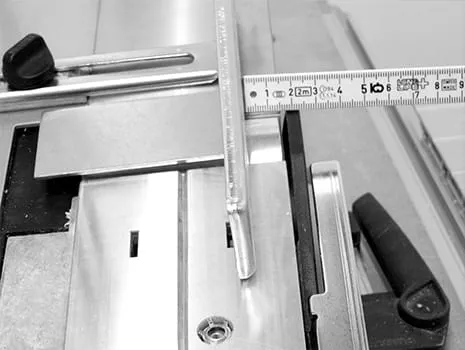 Huullosleveyden säätäminen