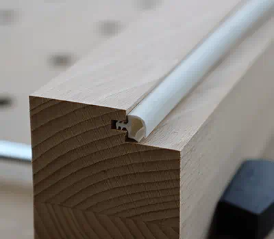 Ovitiivisteen asentaminen