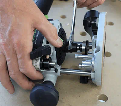 Yläjyrsimen käyttökuntoon valmistelu