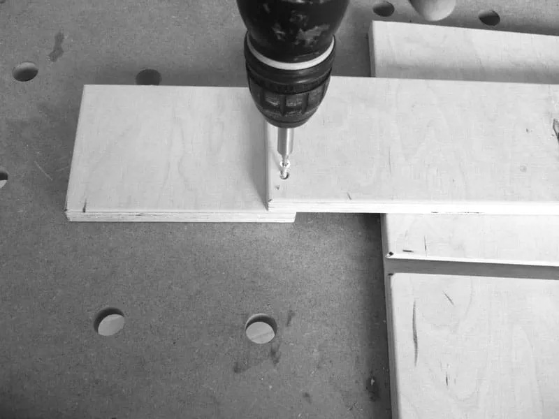 Harpin varren valmistaminen