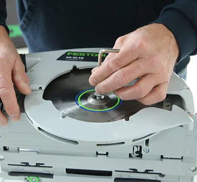 Tasahammassahanterän käyttäminen