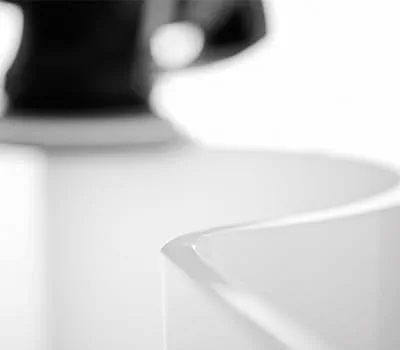 Pleksilasin hiominen