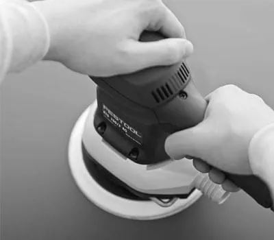 Asenna pehmeä hiomalautanen