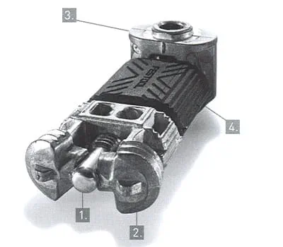 Irrotettavissa oleva kulmaliitos