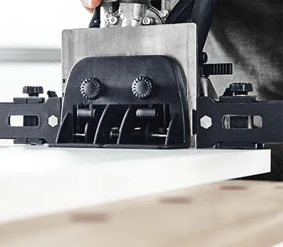 Lisäohjaimen käyttäminen