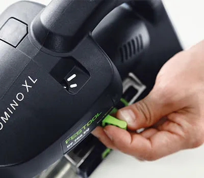 Pitkittäisreikien jyrsiminen