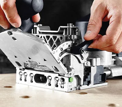 Tappijyrsimen säätäminen