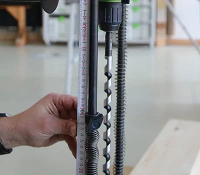 Poraussyvyyden säätäminen