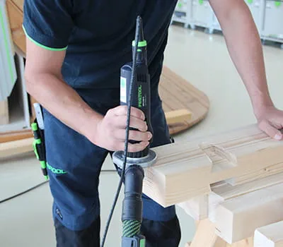 Rakenneosien viistäminen