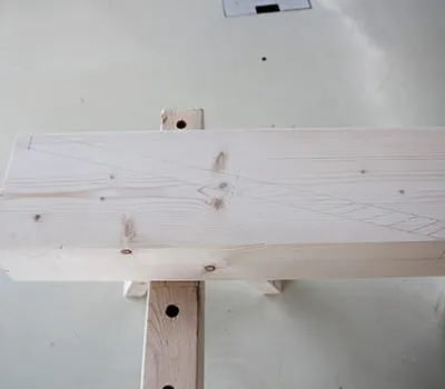 Puupalkkien merkitsiminen