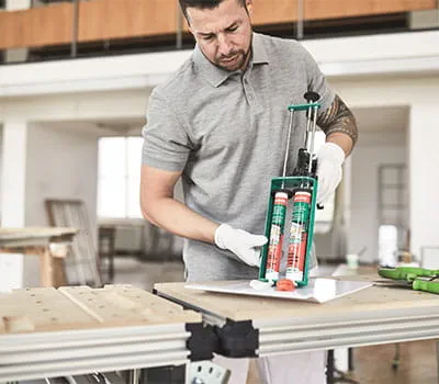 Puun korjausmassan valitseminen