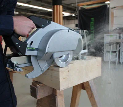 Jyrsinnän suorittaminen