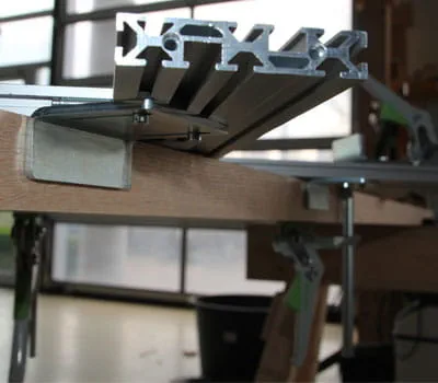 Sapluunan asettaminen ja kiinnittäminen