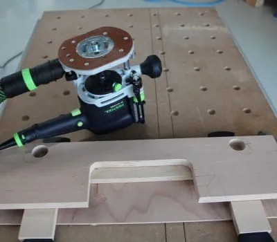 Etukappaleiden aukkojen leikkaaminen